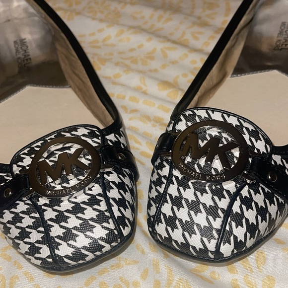 MICHAEL KORS (NWOB) Women’s Black & White Houndstooth Fulton Moc Loafers Size 9M - Picture 11 of 16